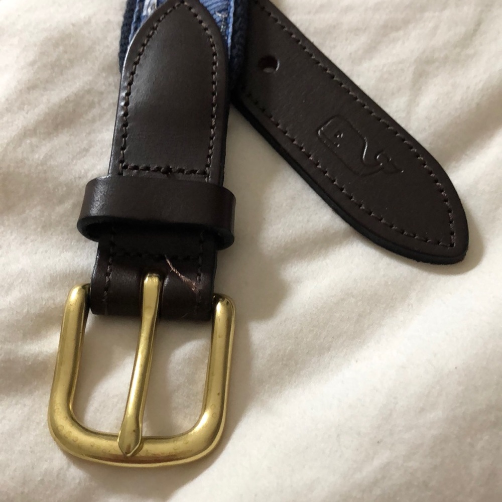 Boy’s vineyard vines belt like new!